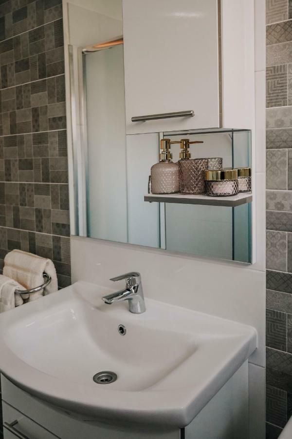 Apartman Bacchus Pola Esterno foto